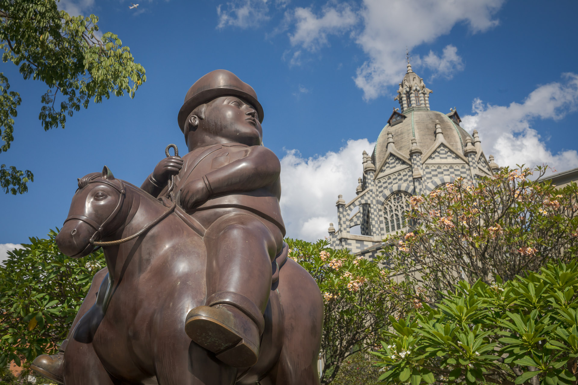 medellin colombia - plaza botero