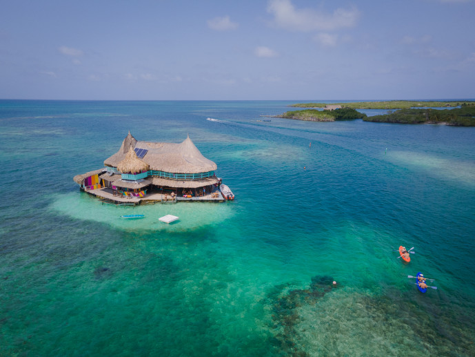 casa en el agua isla mucura archipelagio san bernardo colombia 13