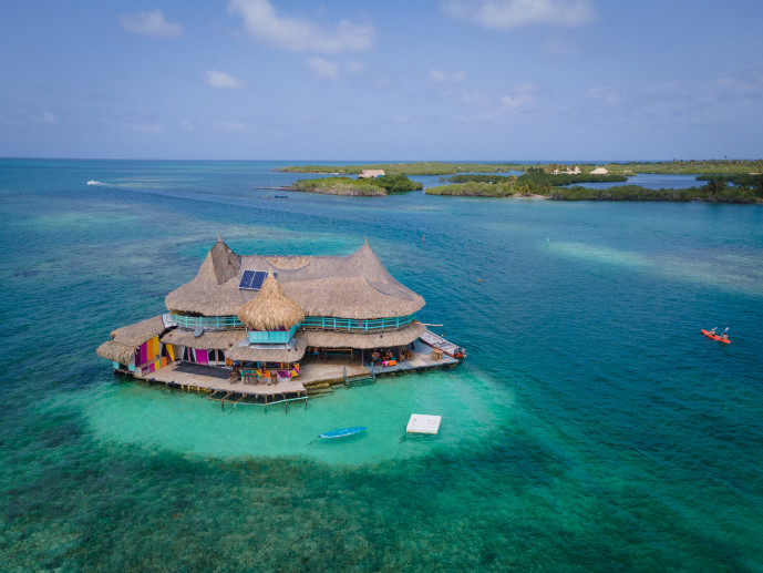 casa en el agua isla mucura archipelagio san bernardo colombia 14