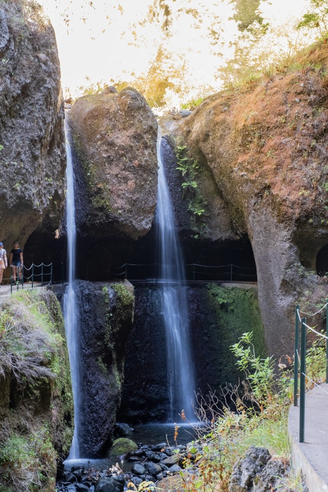 gina lz9acwmdl8 unsplash