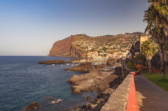 self guided city tour of camara de lobos