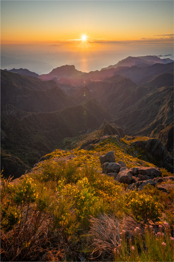 sunrise in mirador do juncal