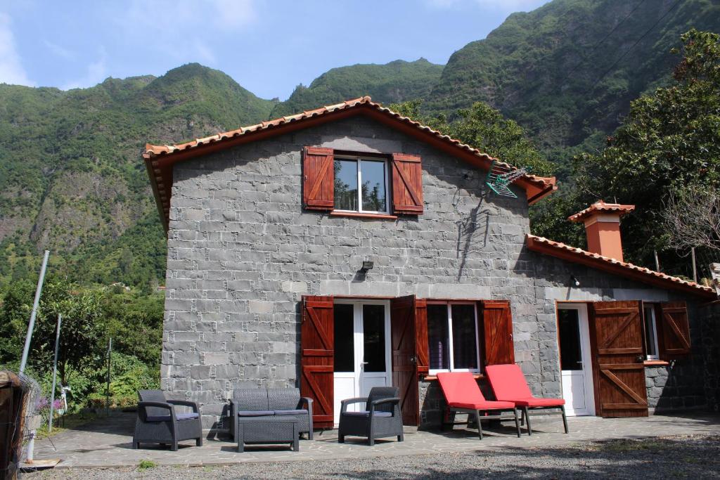 lameiros cottage (sao vicente madeira)