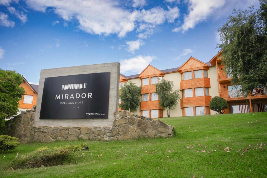 mirador del lago hotel